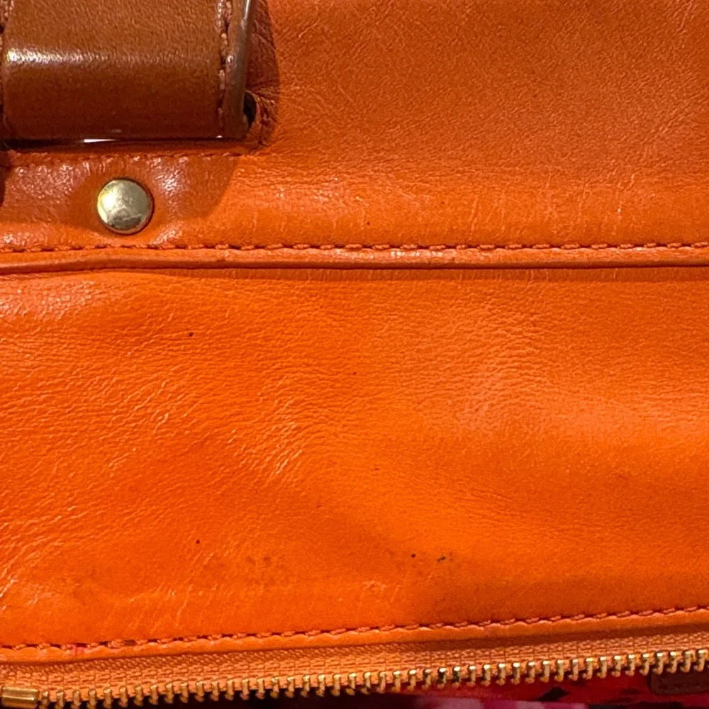 Kate Spade Two-Tone Red and Orange leather Tote some wear see pics . Gorgerous - Picture 10 of 11